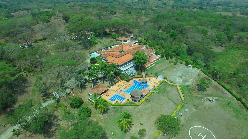 Real Dinastia Hotel ลาปินตาดา ภายนอก รูปภาพ