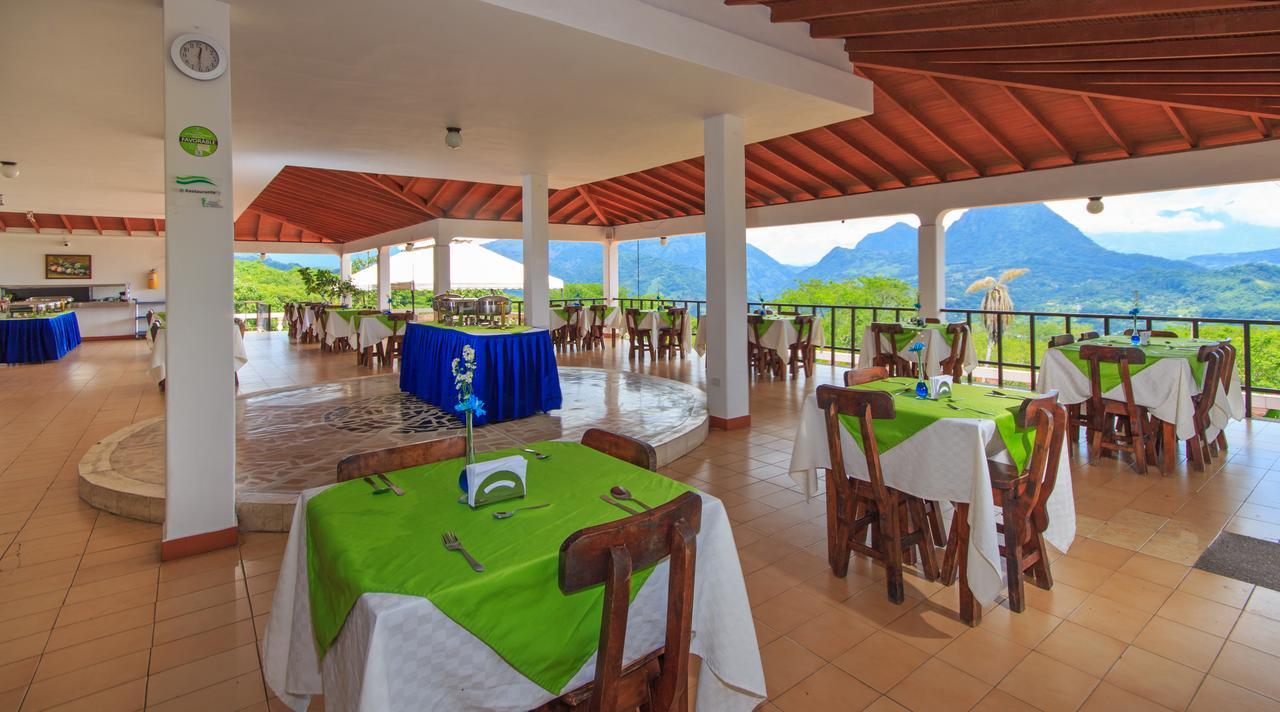 Real Dinastia Hotel ลาปินตาดา ภายนอก รูปภาพ